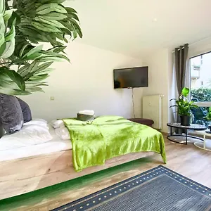 Wohlfuehl-apartment Mit Kostenfreier Tiefgarage, Wifi & Terrasse Apartment